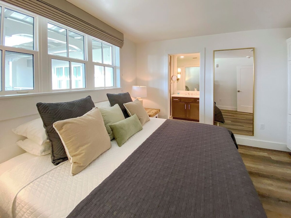 Berkeley Beach Club - photo 4