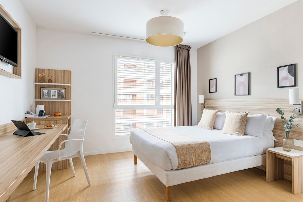 Q7 Lodge Lyon 7 — 4-Star Luxury Hotel in Lyon, France