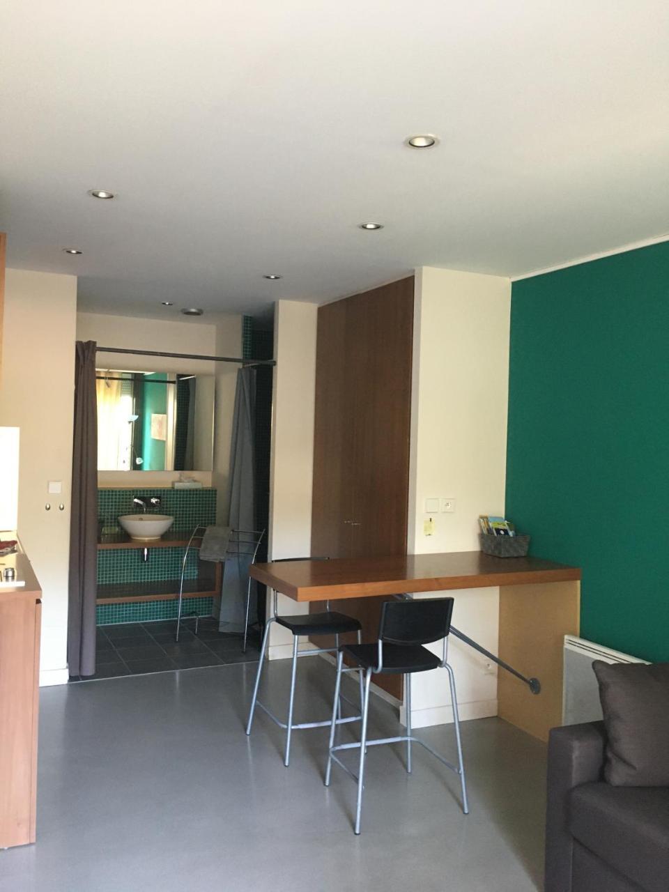 Studios Colores Pont Roman — hotel in Nyons