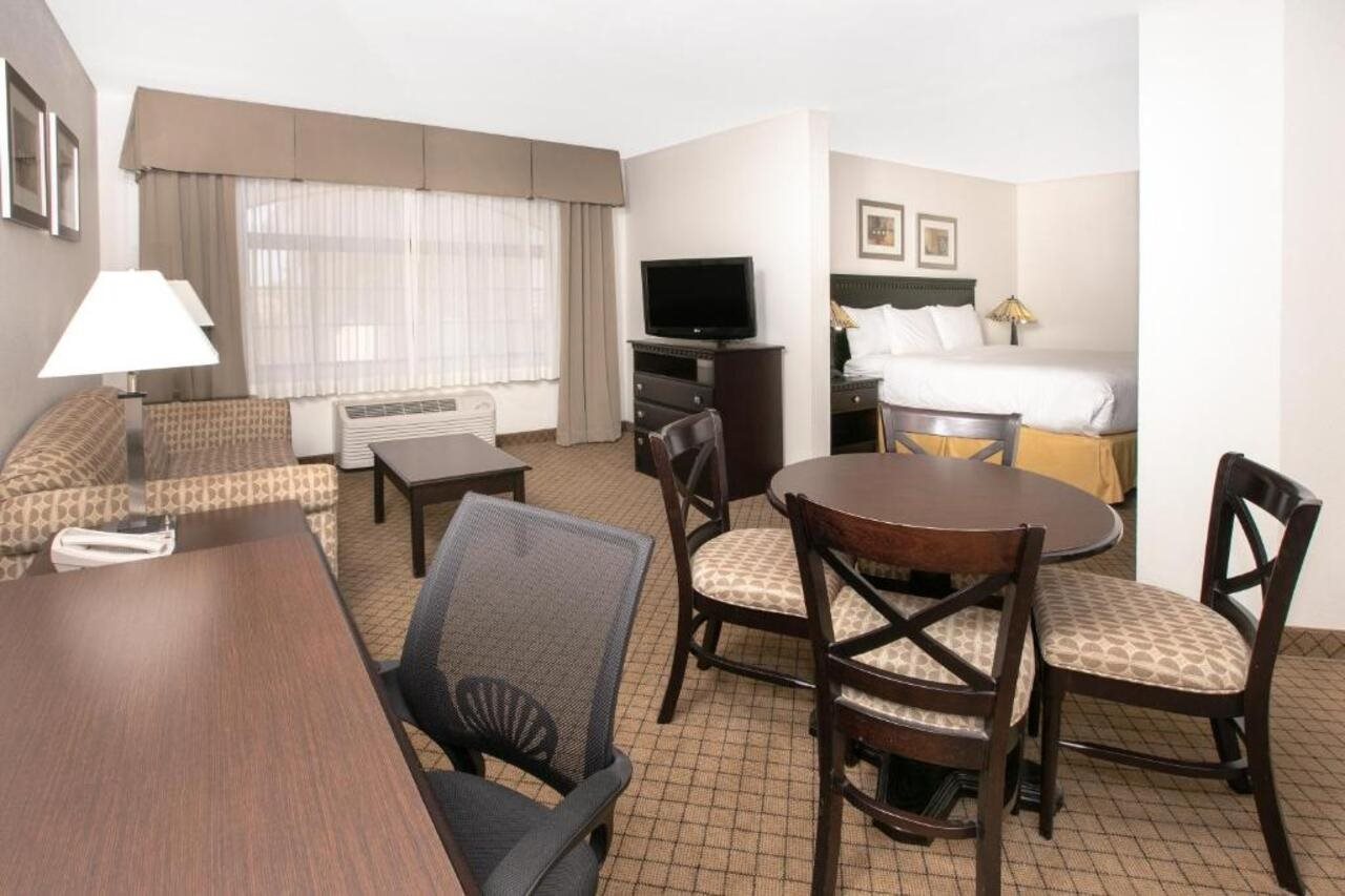 Baymont by Wyndham Roswell - photo 3