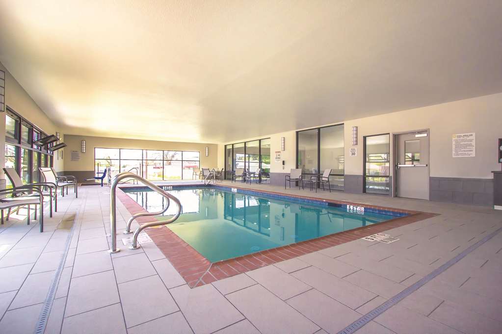 La Quinta Inn & Suites by Wyndham Pampa - photo 13