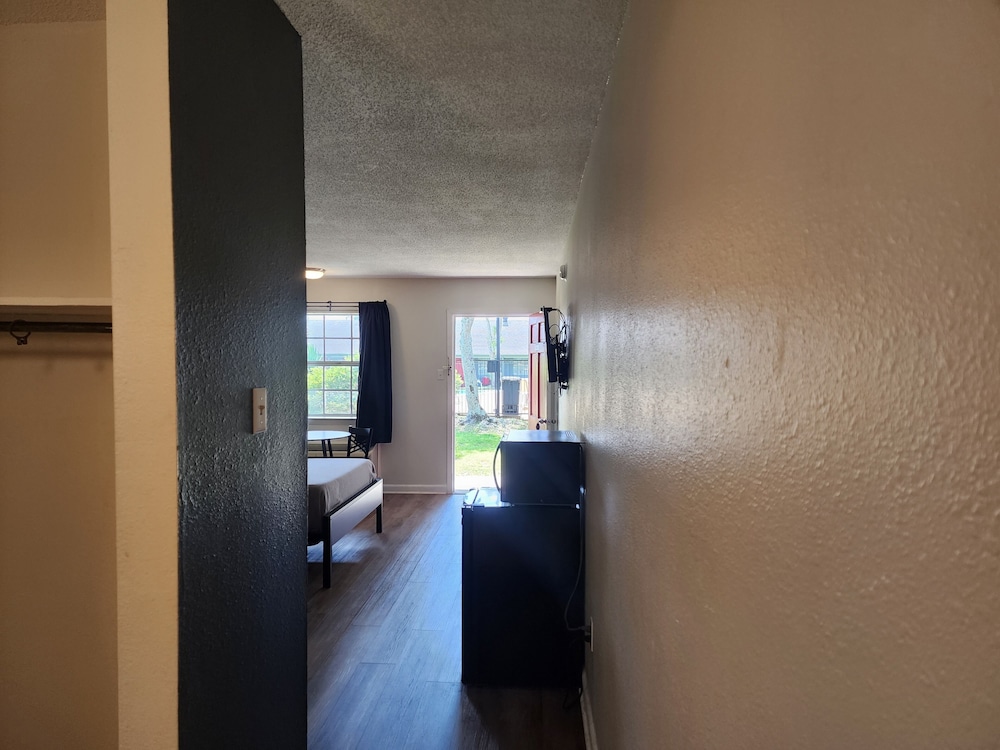 Red Carpet Inn Houma LA - photo 12
