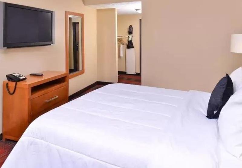 Quality inn Airport Spokane Airport - photo 4