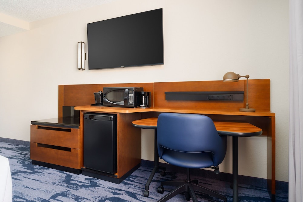 Fairfield Inn And Suites By Marriott Boca Raton - photo 10