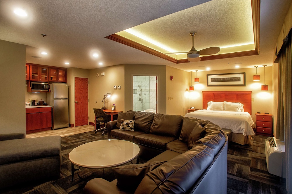 Hampton Inn Wheeling - photo 26