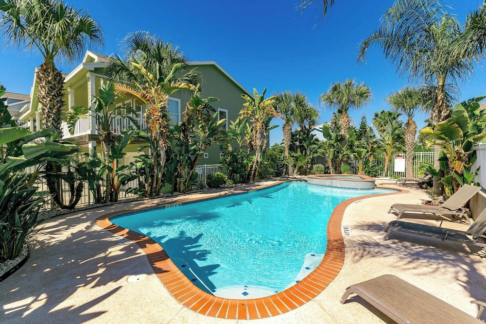 3 Sheets To the Zin by Silver Sands Vacation Rentals — 4-Star Luxury Hotel in Port Aransas, United States