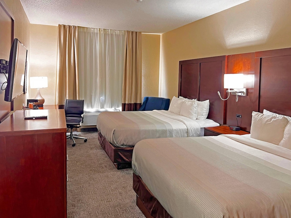 Quality Inn & Suites Green Bay Ashwaubenon - photo 6