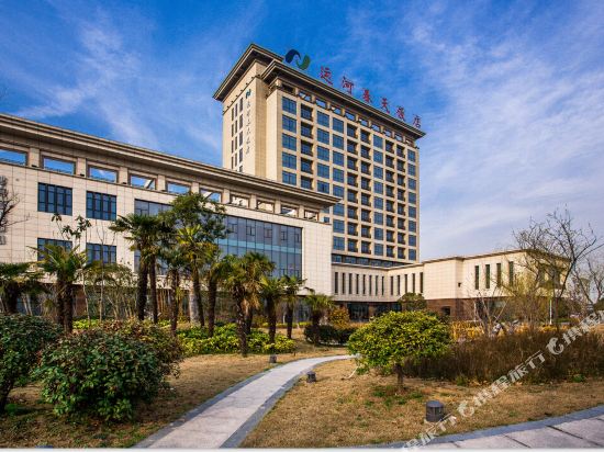 Canal Spring Hotel in Yangzhou, People's Republic of China