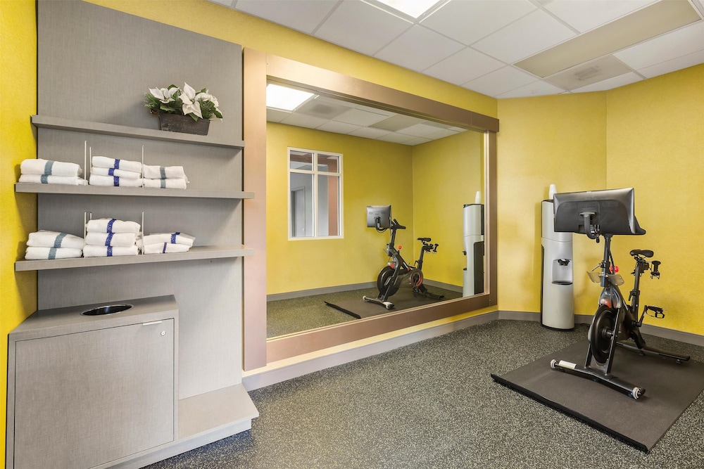 Hilton Garden Inn Atlanta Airport North - photo 21