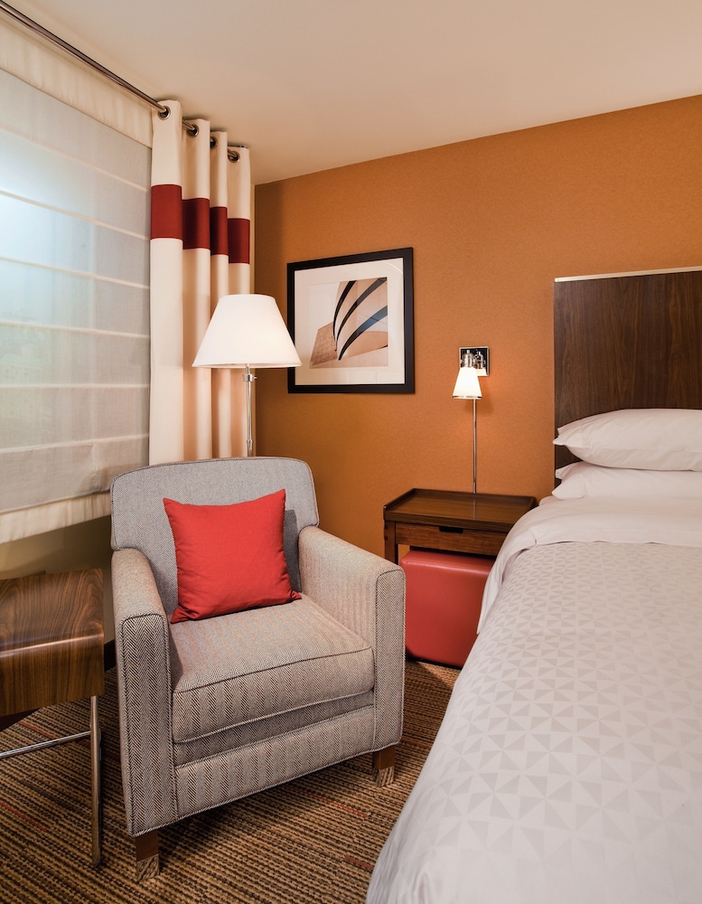 Four Points by Sheraton Cleveland Airport - photo 8