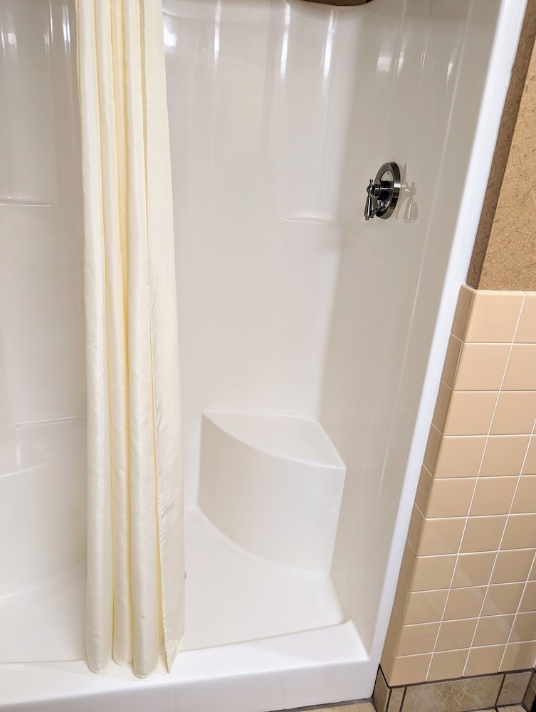 Travelodge Inn & Suites by Wyndham Deadwood - photo 51