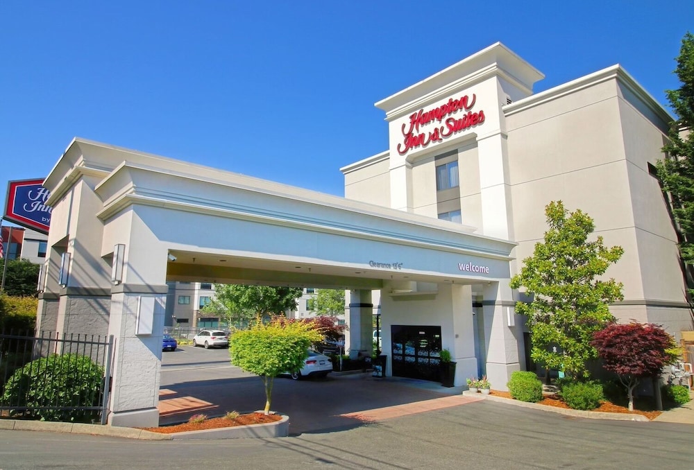 Hampton Inn & Suites Tacoma - photo 38