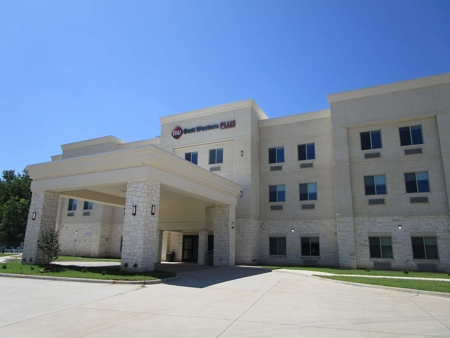 Reddy Hotel Bonham - photo 12
