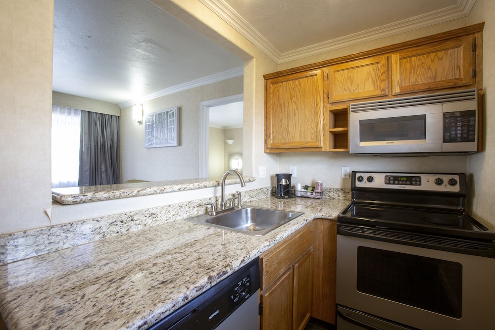 Hotel Aspen InnSuites Flagstaff Grand Canyon - photo 49