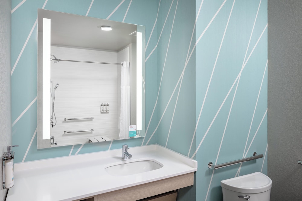 avid hotel North Platte by IHG - photo 33