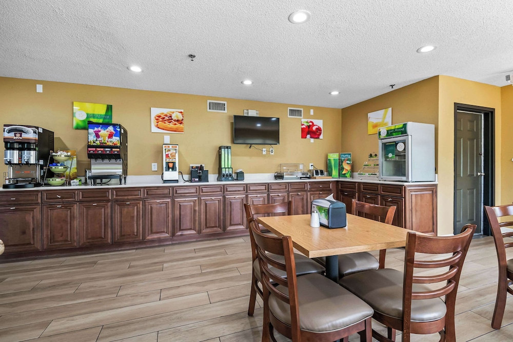 Quality Inn Quincy Tallahassee West - photo 58