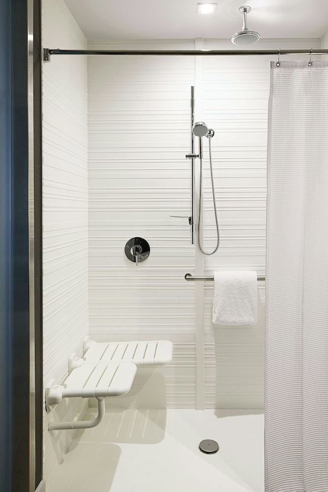 AC Hotel by Marriott Miami Aventura - photo 34