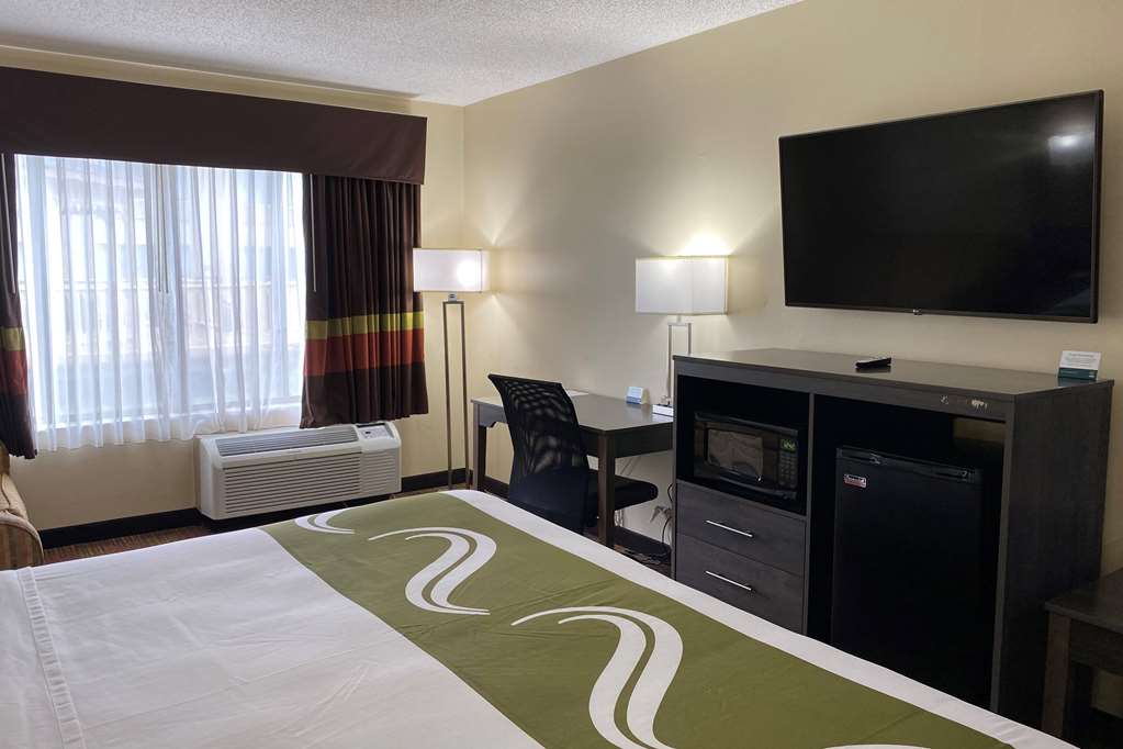 AmericInn by Wyndham Fort Atkinson - photo 4
