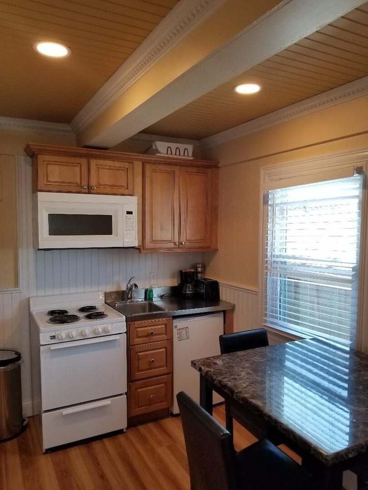 Vineyard Harbor Motel Private Beach - photo 120