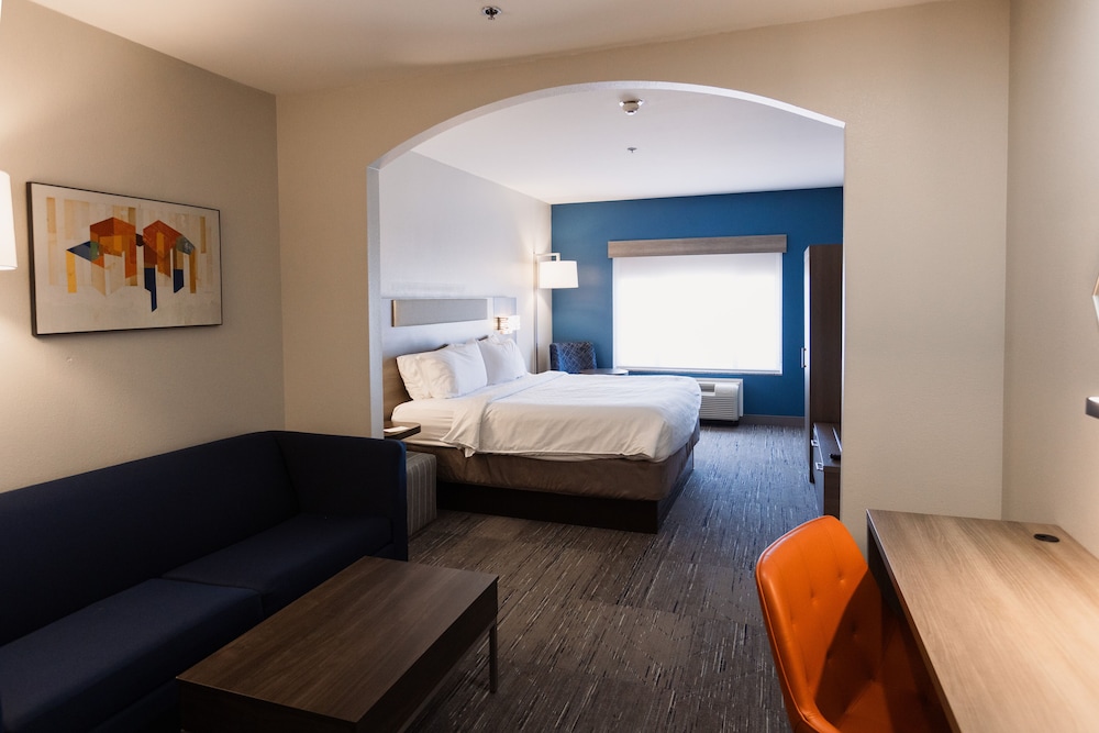 Holiday Inn Express & Suites Guthrie North Edmond by IHG - photo 14