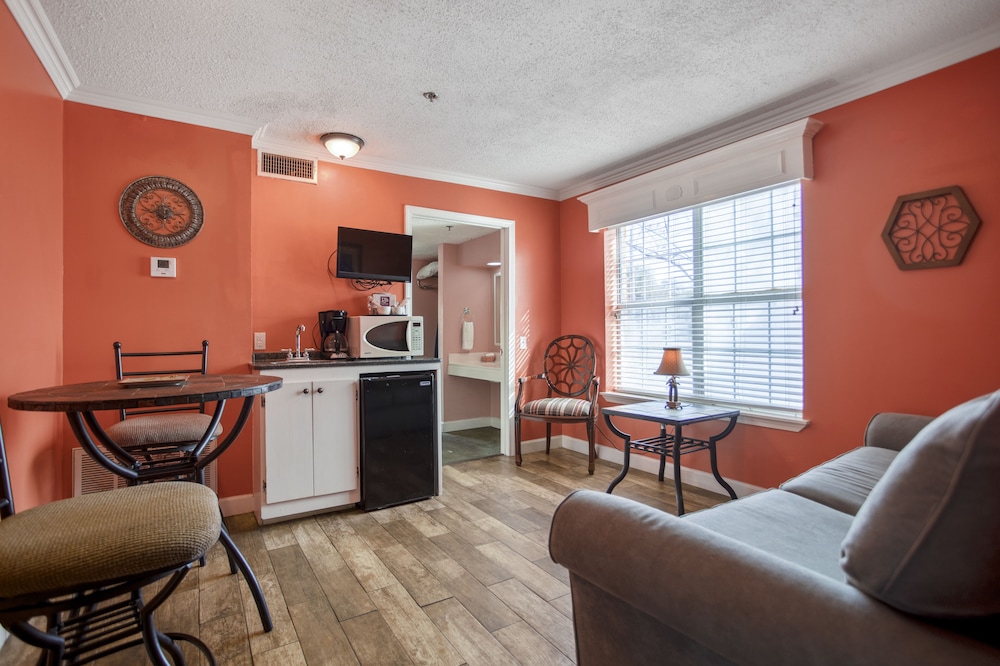 Edgewater Inn Biloxi Beach - photo 35