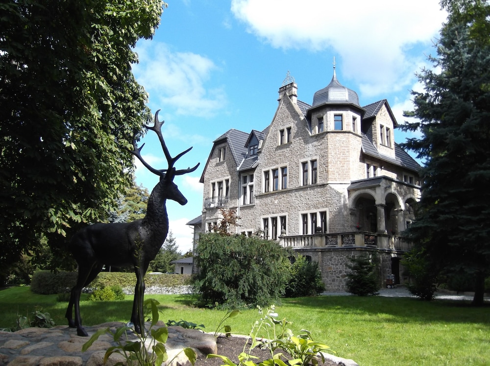 Schlosshotel Stecklenberg - carbon neutral hotel in Thale