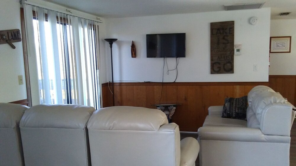 Camp Mack Lodge Marina & RV Resort - photo 21