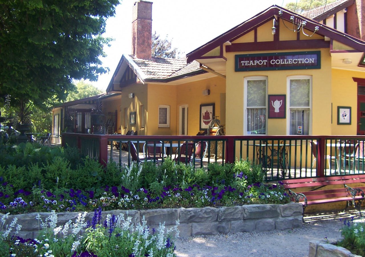 Bygone Beautys Cottages in Leura, Australia