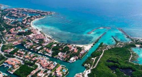 Casa Con Vista A La Marina A Unos Pasos De La Playa — 4-Star Luxury Hotel in Puerto Aventuras, Mexico