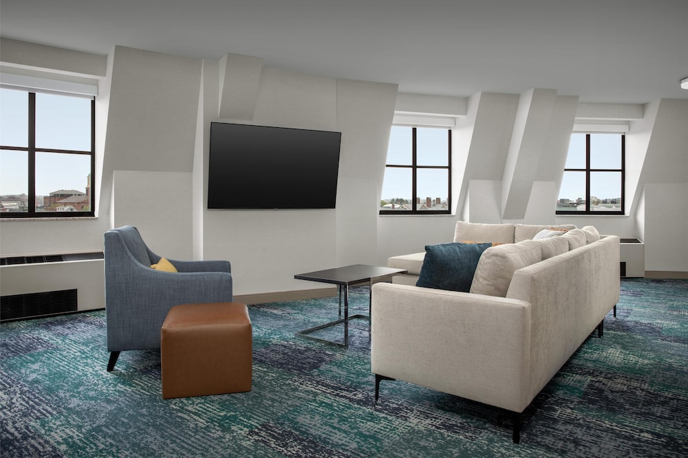 Hilton Garden Inn Portsmouth Downtown - photo 19