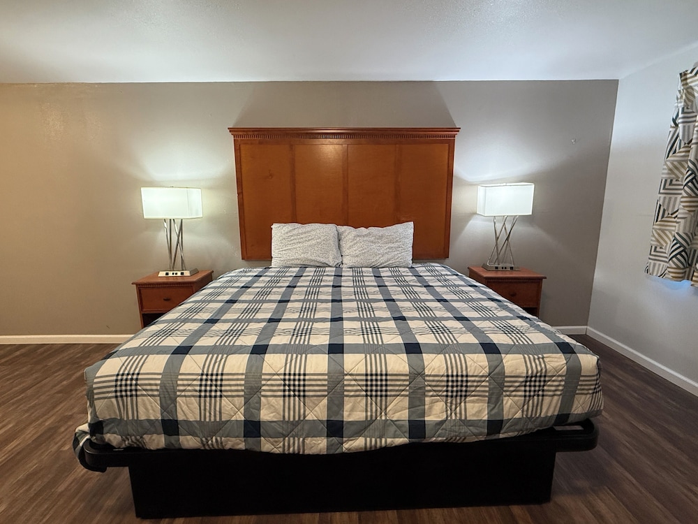 Budget Inn Bend by OYO - photo 22