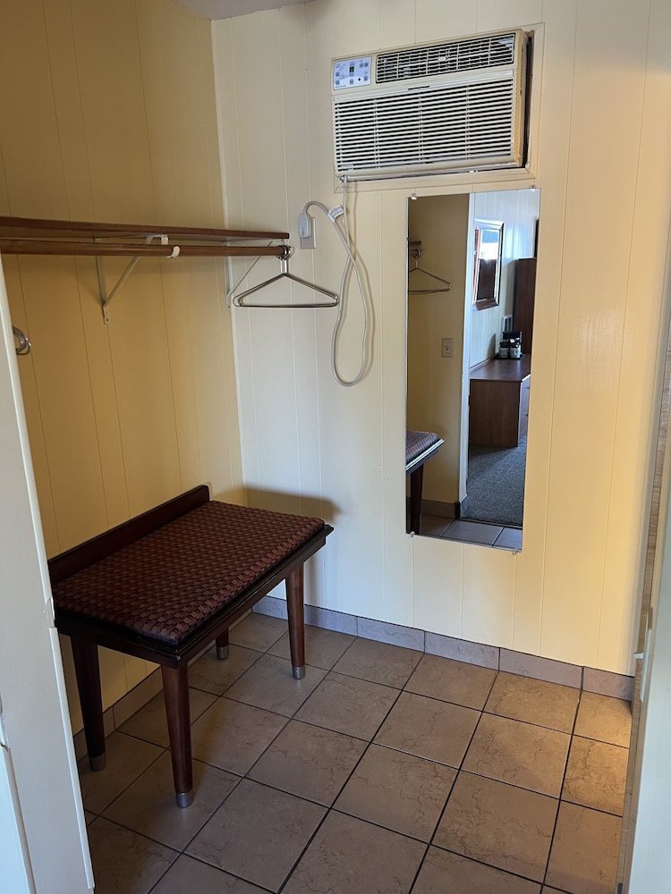 All Star Inn & Suites - photo 168