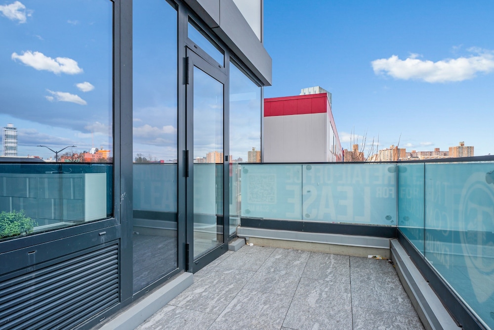 Global Luxury Suites at The Arches - photo 81