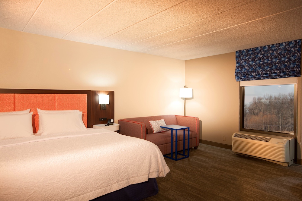 Hampton Inn Pennsville - photo 19