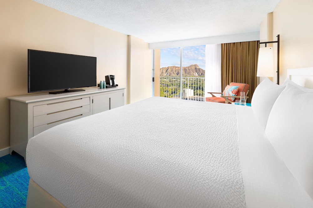 The Twin Fin Hotel - photo 14