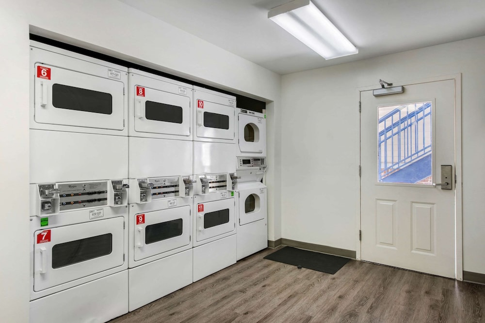 Birch Hill Suites Lakeland - photo 30