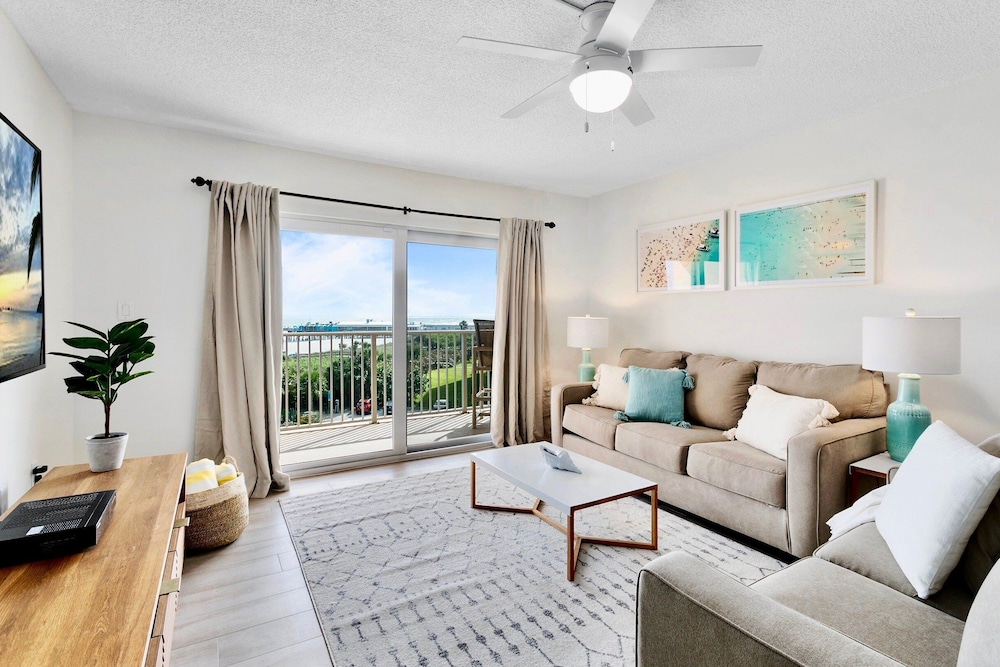 Cocoa Beach Towers by Happy Palm Stays - photo 21