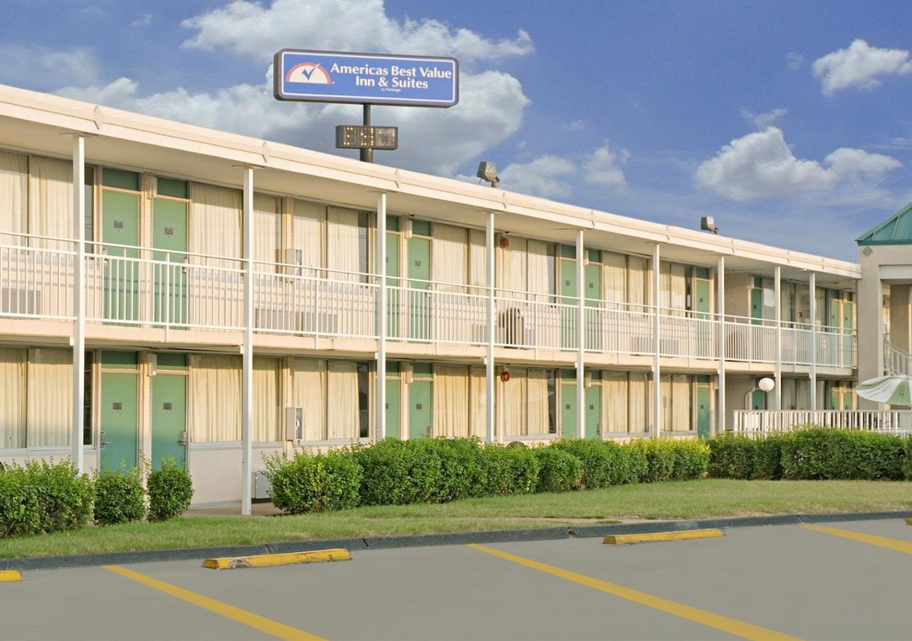 Americas Best Value Inn & Suites Memphis Graceland in Memphis, United States