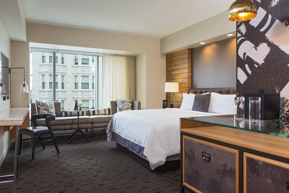 Renaissance Allentown Hotel - photo 9