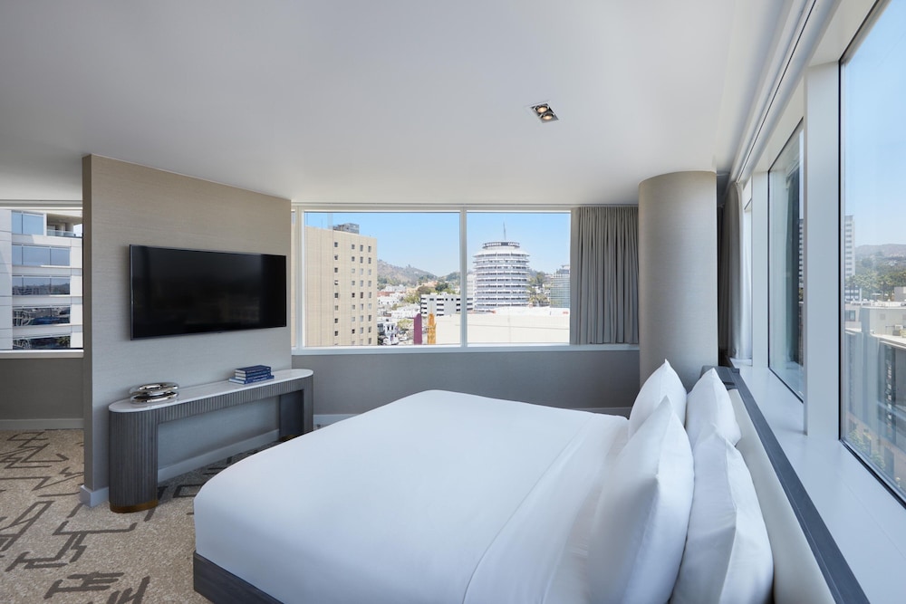 W Hollywood - photo 17