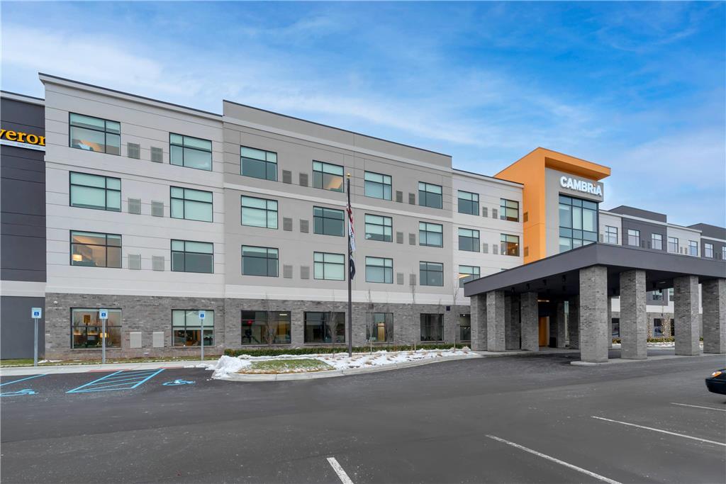 Cambria Hotel Shelby Township Detroit Utica - photo 2