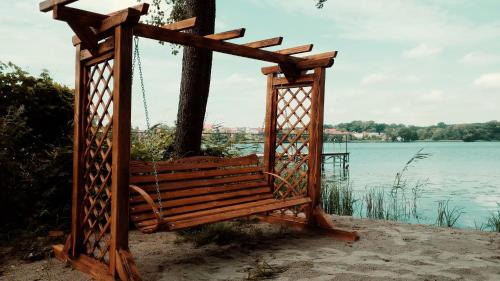 Raj nad jeziorem With Sauna Jacuzzi — Lubniewice — photo 3