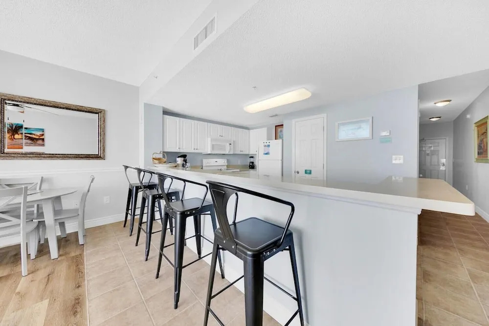 Majestic Beach Towers 1 1213 - photo 21