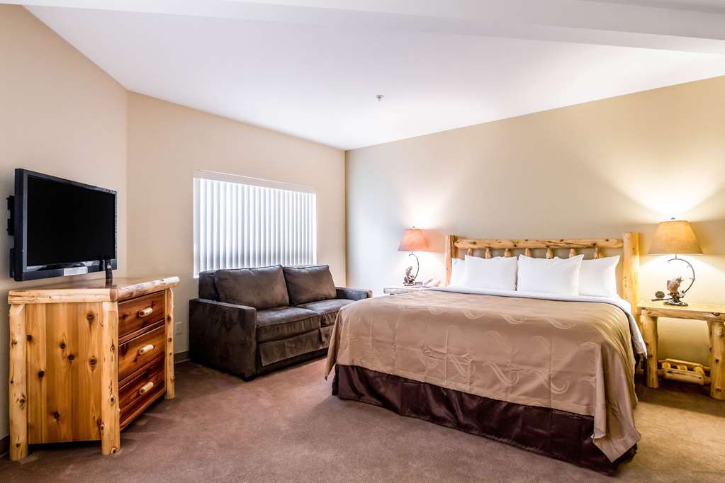Quality Inn Selah North Park - photo 14