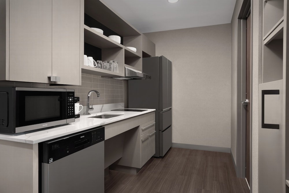 Homewood Suites By Hilton Portsmouth Downtown - photo 16