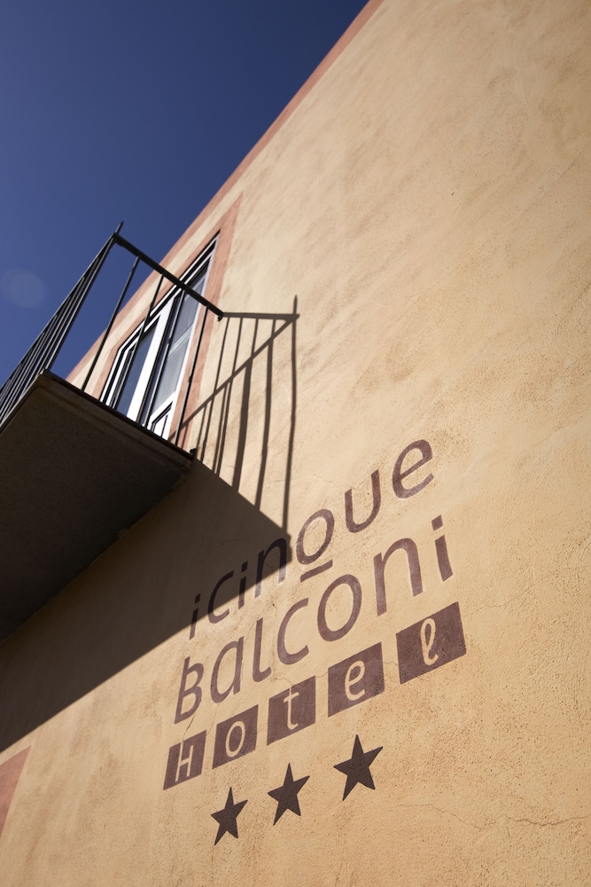 Hotel I Cinque Balconi — Santa Marina Salina