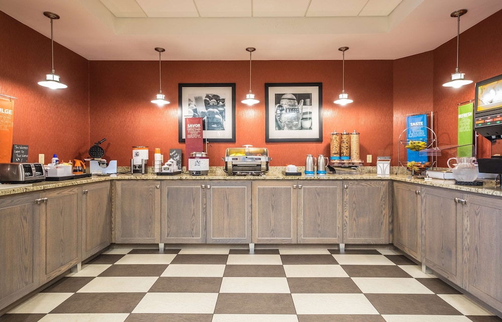 Hampton Inn Freeport Brunswick - photo 39