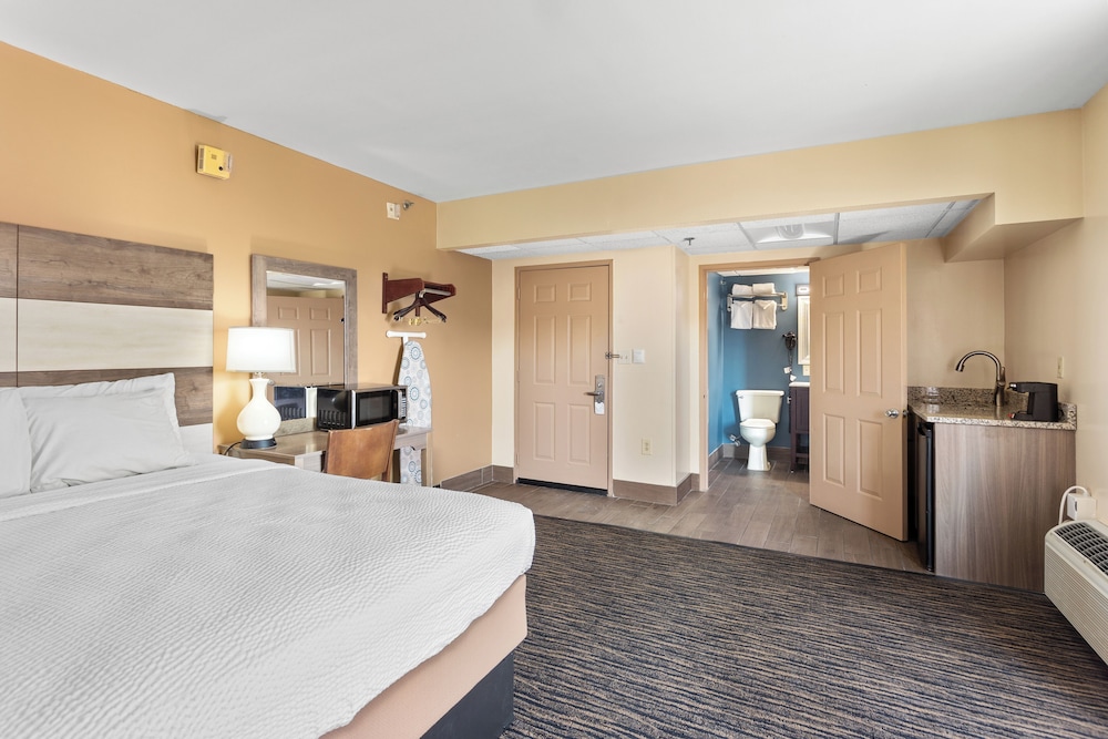 Americana Motor Inn Oceanfront - photo 9