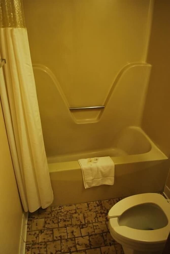 Bama Inn - photo 7