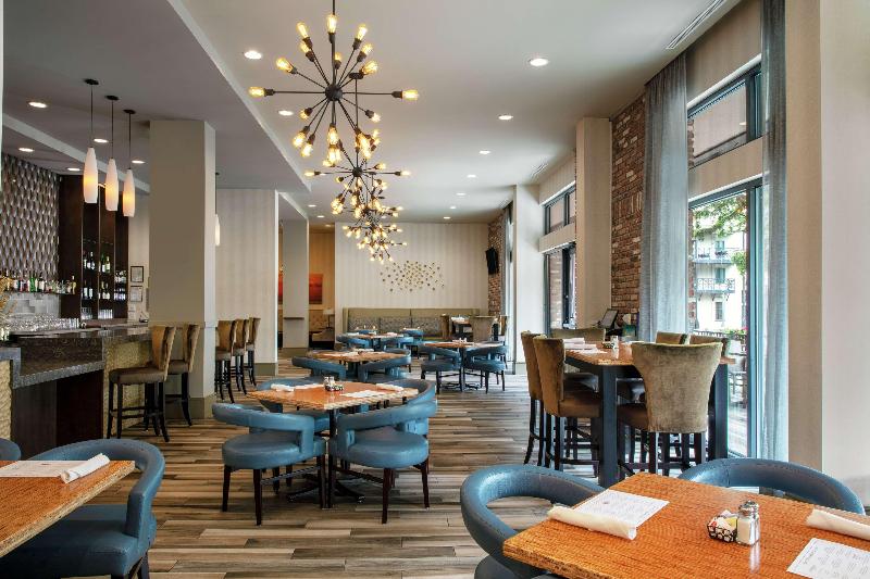 Hilton Garden Inn Mobile Downtown - photo 136